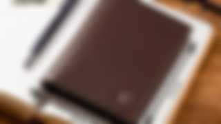 Leather Wallet Product Photography: Crafting Visual Stories for CONTACTS